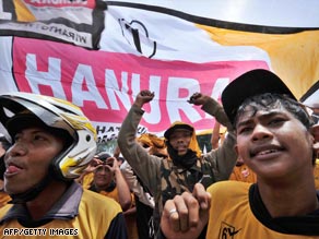 Supporters of Indonesia's Democratic Party of Struggle take part in a campaign event in Jakarta on March 24.