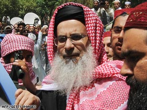 Maulana Abdul Aziz gave his first sermon since being released from house arrest.