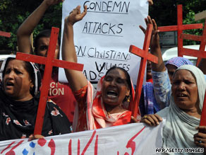 Pakistani human rights activists in Lahore protest on Saturday the anti-Christian violence in Gojra village.