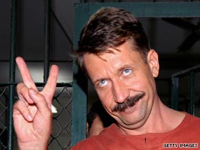 Viktor Bout gives the victory sign after a Thai court rejects the extradition request by the US.