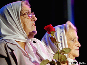 Hebe de Bonafini, left, and members of Madres de Plaza de Mayo hold a demonstration in 2006.