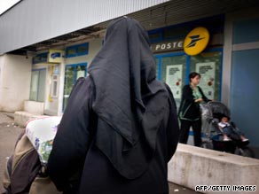 A woman wears traditionnal Muslim dress n Venissieux, near Lyon.