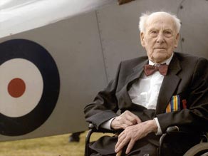 Henry Allingham was a founding member of the modern Royal Air Force.