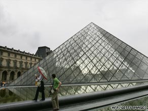 Egypt accuses the Louvre museum of failing to make good on promises to return antiquities.
