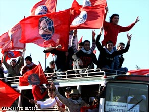 Thousands of people gathered to mark the anniversary of Rafik Hariri's assassination.