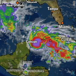Ida kills 42 in El Salvador, heads for U.S. Gulf Coast 