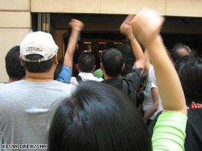 Patrons at the White Stag erupt in joy after Manny Pacquiao knocks out Ricky Hatton.