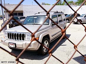 Chrysler hopes to close about 1,100 small car dealerships.