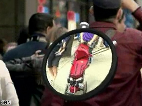 CNN's Jason Carroll reports on a recent study that suggests men have their own biological clock.