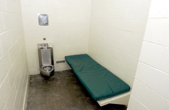 gall.prison.cell.jpg