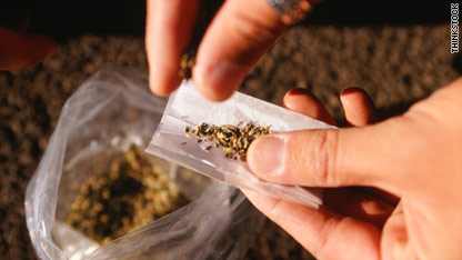 Smoking pot may ease chronic pain 