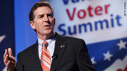 'Washington has treated Americans like they're stupid for too long,' Republican Sen. Jim DeMint of South Carolina said Friday at the Value Voters Summit.