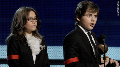 Performances, Jackson kids steal show