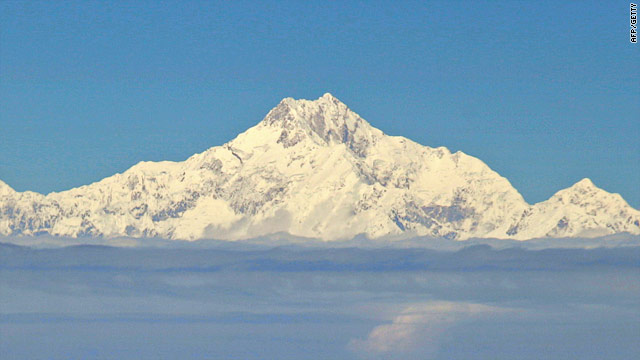 Mount Everest Gets 3g Mobile Network