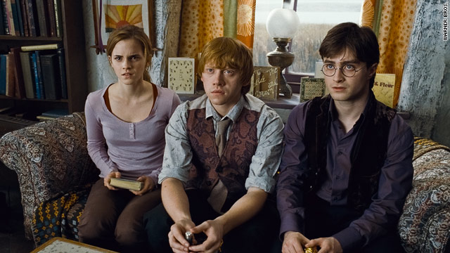 Bloggers are asking if pirated films do better at the box office.