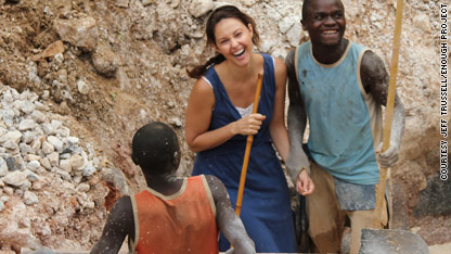 Ashley Judd finds cause in Congo