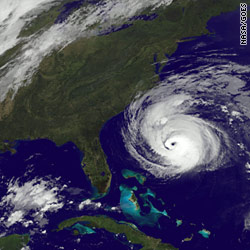 Earl gets stronger, may near U.S. coast tonight