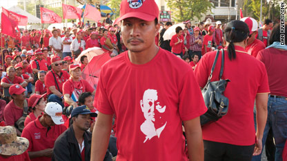 Thai protesters collect blood for message