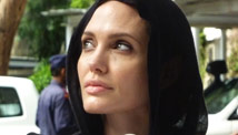 Jolie: Keep hope alive in Pakistan
