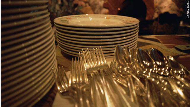 Lunchtime poll – pilfering from restaurants
