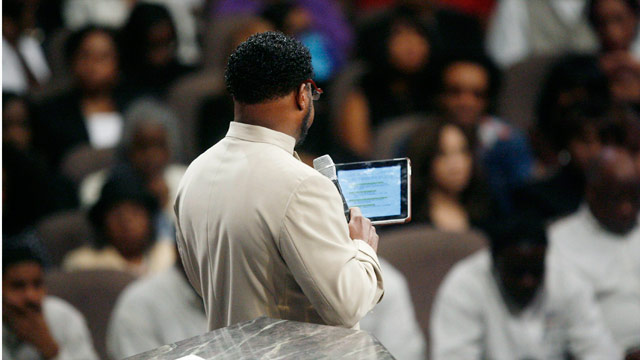 Reporter's notebook: Covering Eddie Long's service