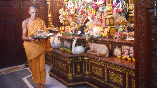 Images of India: Monks celebrate Diwali