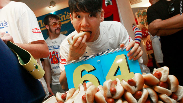 Champion eater redefines turkey stuffing