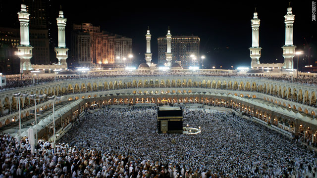 Muslims offer mixed views on Hamas, Hezbollah, reject al Qaeda