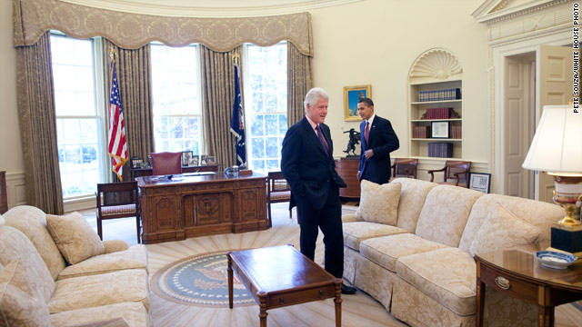 Pres. Clinton, Obama to huddle