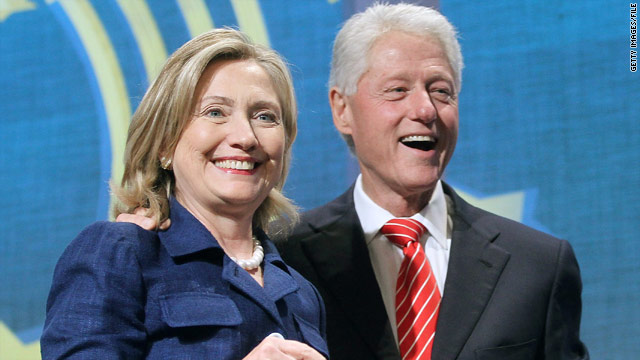 Bill Clinton offers Big Apple prize to pay Hillary's campaign debt