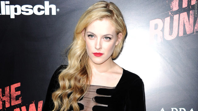 Elvis Presley's granddaughter as 'Snow White'?