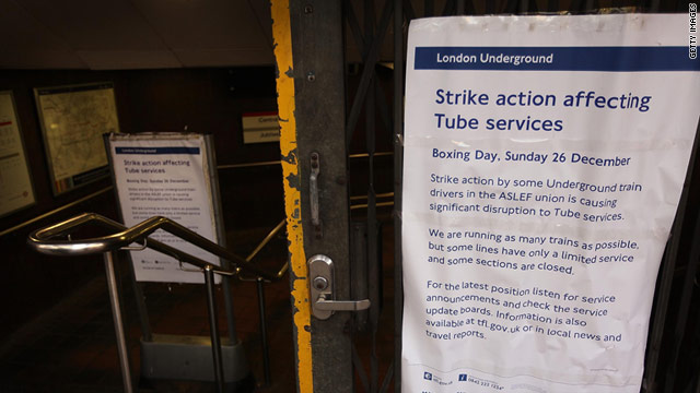 London train drivers go on strike over pay