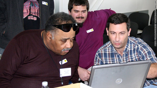 Jerry Lawson (left) in 2006, at the Vintage Computer Festival in Mountain View, California.