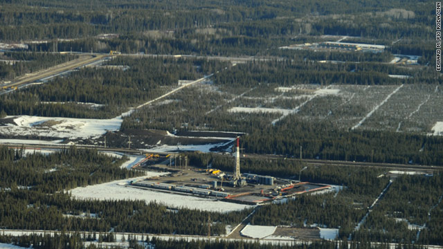 http://i2.cdn.turner.com/cnn/2011/TECH/innovation/04/19/oil.sands.technology/t1larg.in.situ.oil.sands.cnn.jpg