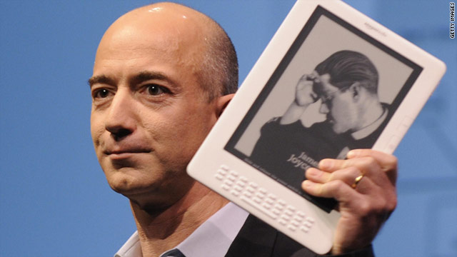 Amazon.com CEO Jeff Bezos unveils the Kindle DX in May 2009.