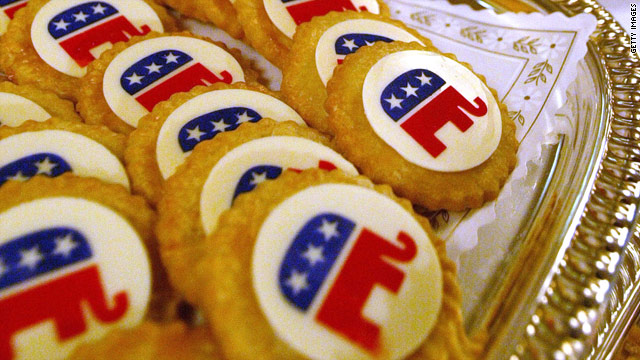 Major endorsement in battle between GOP official and Tea Party organizer