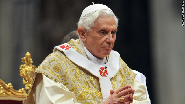 Pope decries attacks against religious minorities