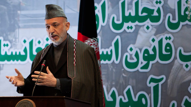 Spitzer: U.S. pays for Afghan bank fraud