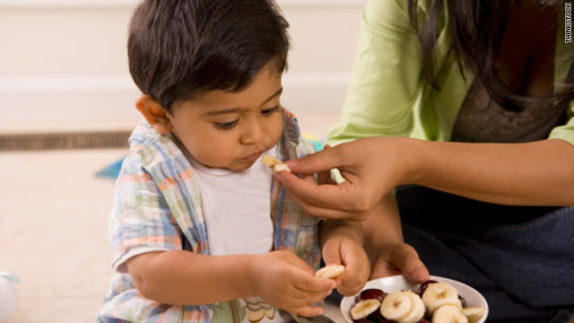 Feeding babies solids too early may make fat toddlers