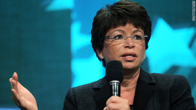 Valerie Jarrett thinks 4-star general is waiter