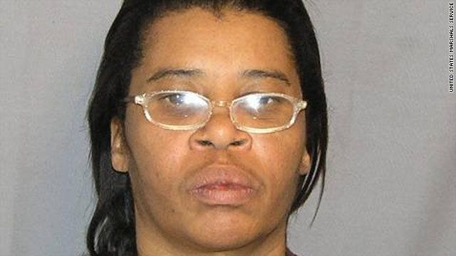 Woman accused in '87 baby abduction pleads not guilty