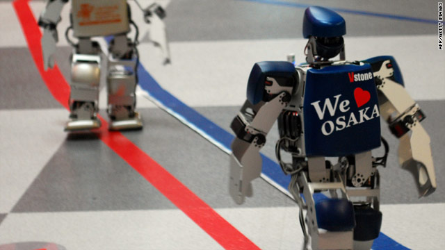 Robots race around room in full marathon