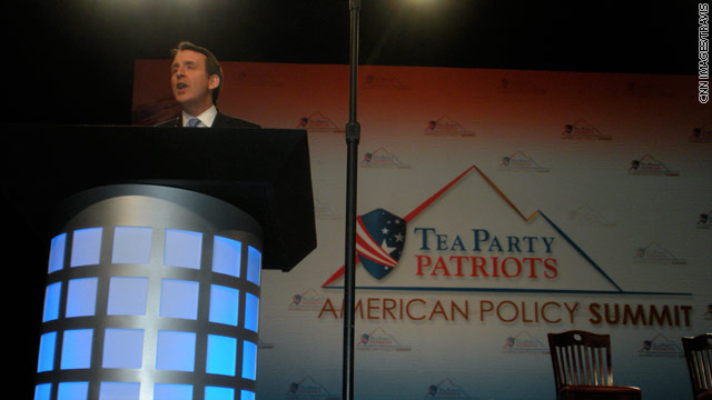 Pawlenty continues stepped-up political attacks, appeals to Tea Party crowd