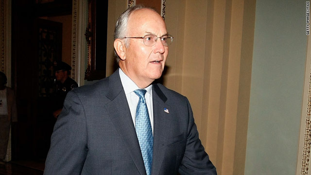 Hill Hallways: Larry Craig on the subway