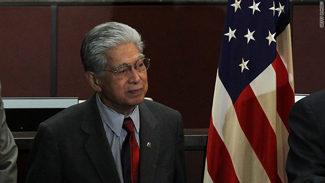 Akaka of Hawaii announces Senate retirement
