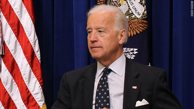 Biden's plane hits birds upon landing in California
