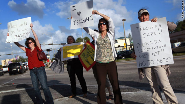 David Leonhardt: Public sector unions resist change, and also make for good scapegoats