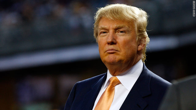 Trump aide grabs attention in Iowa