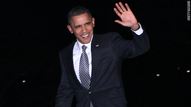 Obama makes light of birthplace rumors