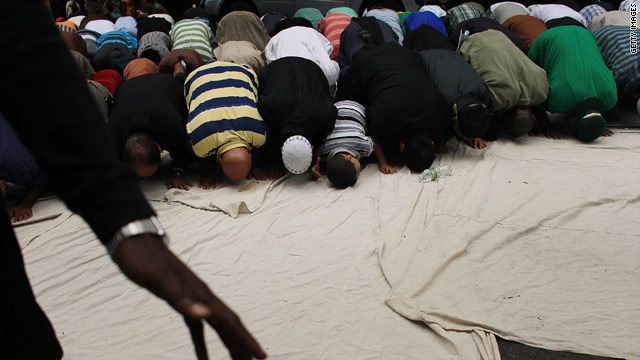 Poll: Public split on Islam encouraging violence among followers